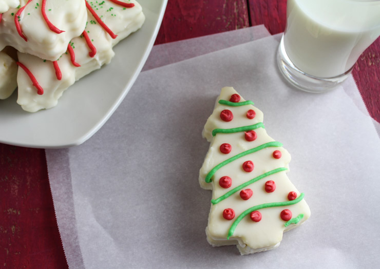 Christmas Tree Snack Cakes