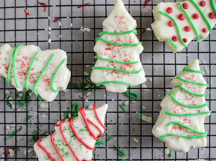 Christmas Tree Snack Cakes