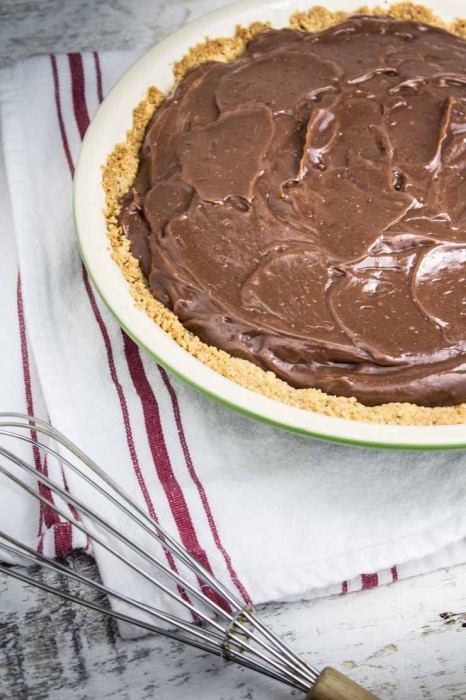 Pie with Cream Cheese and Chocolate Layers