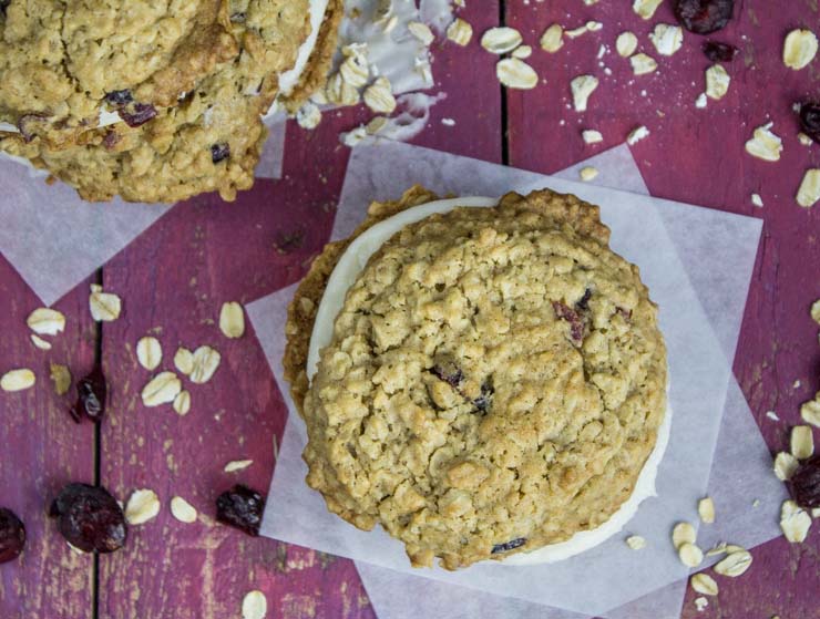 Oatmeal Cranberry Cream Pies