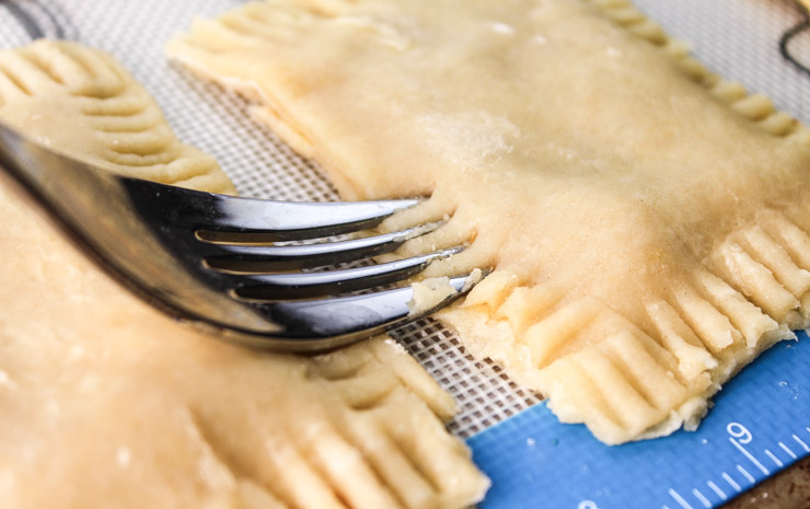 Crimping Pastry Sides