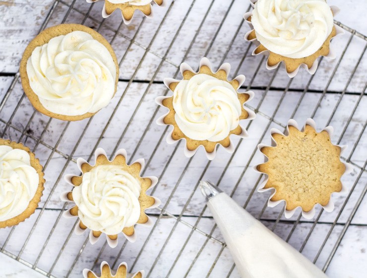 Roasted Pear Frosting for Ginger Beer Cupcakes