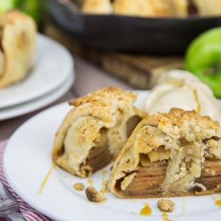 Baked Apple Crumble Dumplings