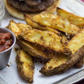 Crispy Baked Potato Wedges