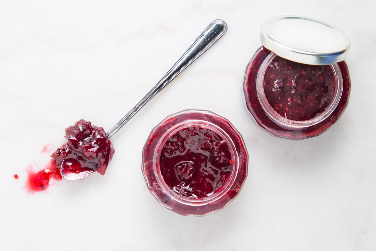 Blackberry Plum Preserves on SouthernFATTY.com