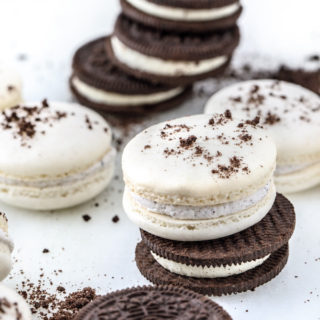 Cookies and Cream Macarons by Southern Fatty