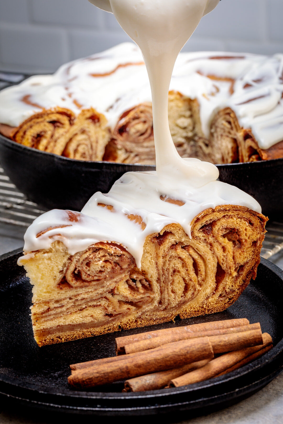 https://www.southernfatty.com/wp-content/uploads/2019/12/Skillet-Cinnamon-Roll_SouthernFatty_1275-1080x1620.jpg