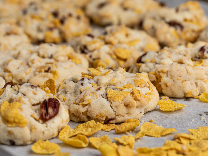 Butterscotch Cornflake Cookies - I Heart Eating